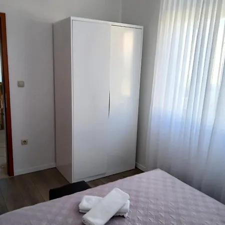 Apartment Marina *