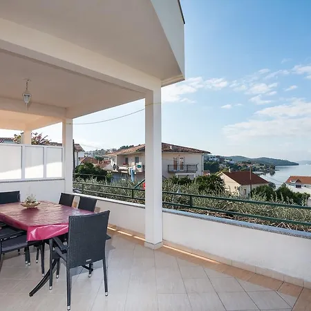 Marina Trogir