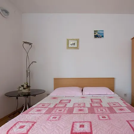 Marina * Τρογκίρ