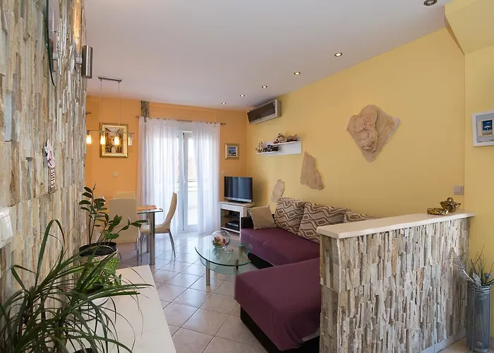 Apartament Marina